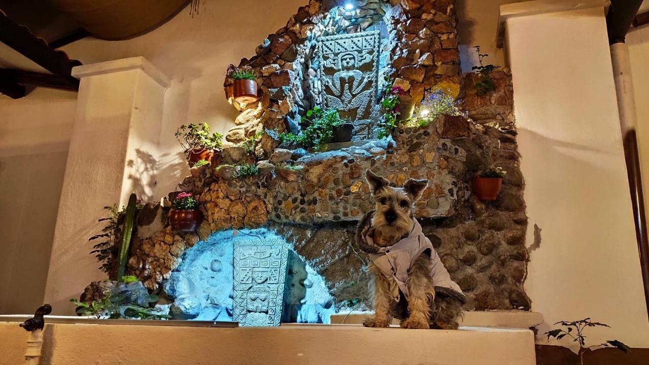 Hostal Yakumama Куенка Екстер'єр фото