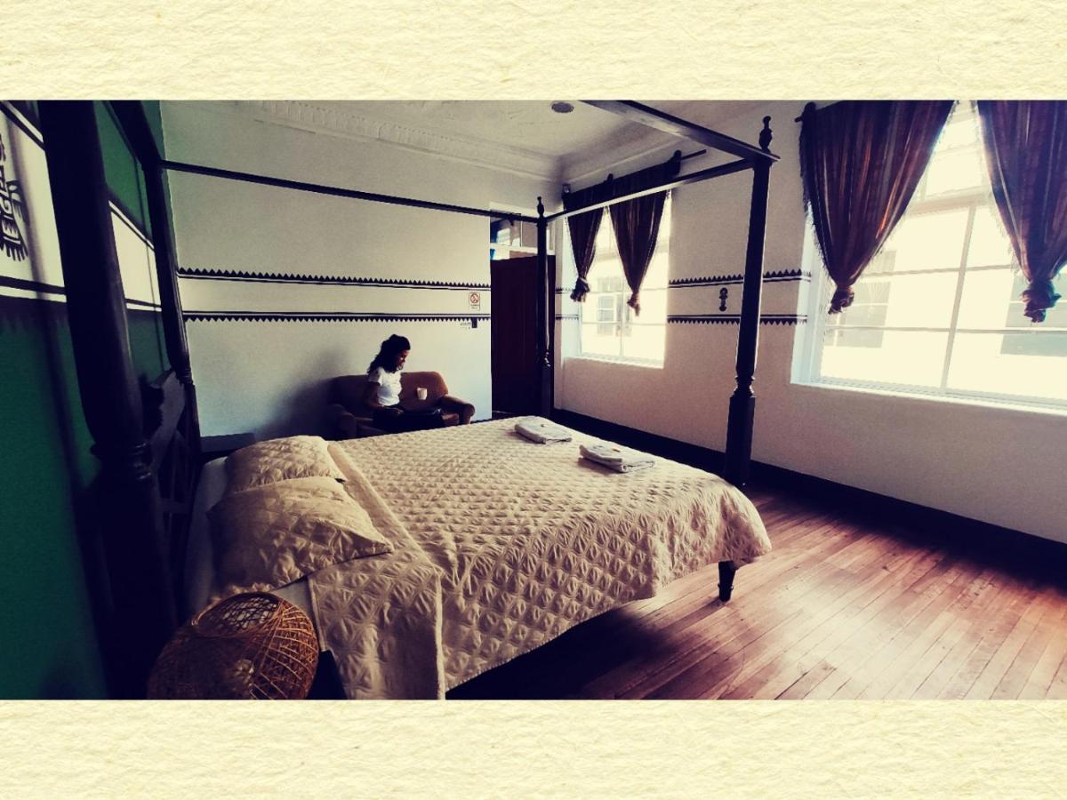 Hostal Yakumama Куенка Екстер'єр фото