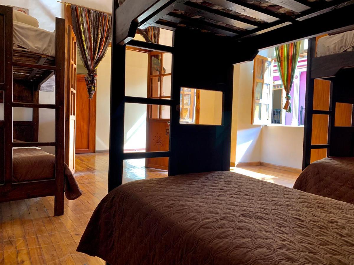 Hostal Yakumama Куенка Екстер'єр фото